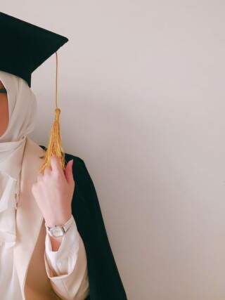 صور كيوت عن التخرج.