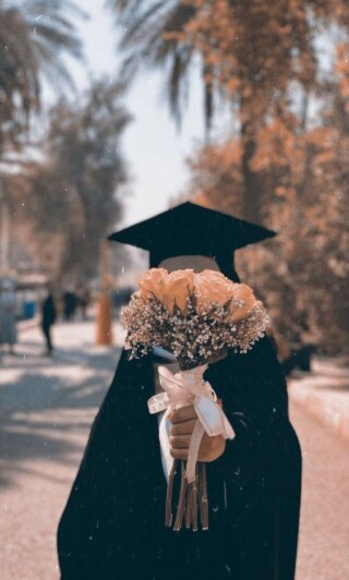 صور كيوت عن التخرج.