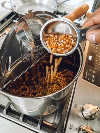 ماكينات تجهيز الفشار