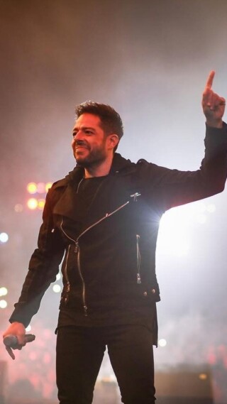 صور محمد حماقي.