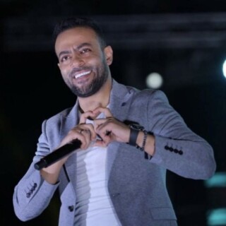 صور تامر عاشور.
