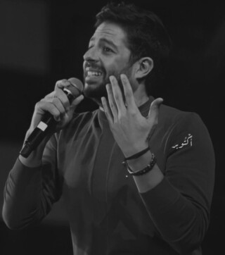 صور محمد حماقي.
