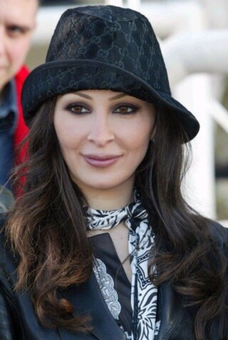خلفيات اليسا.