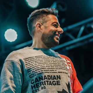 صور محمد حماقي.