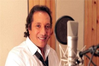 خلفيات على الحجار.