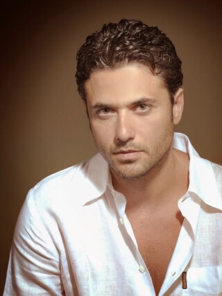 خلفيات احمد عز.