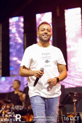 صور تامر عاشور.