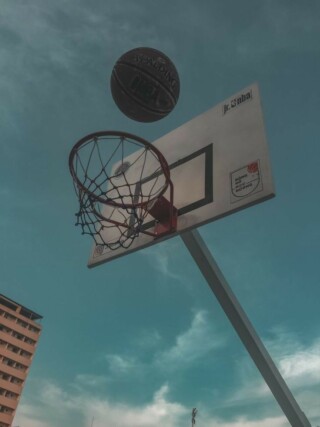 كذلك صور العاب.
