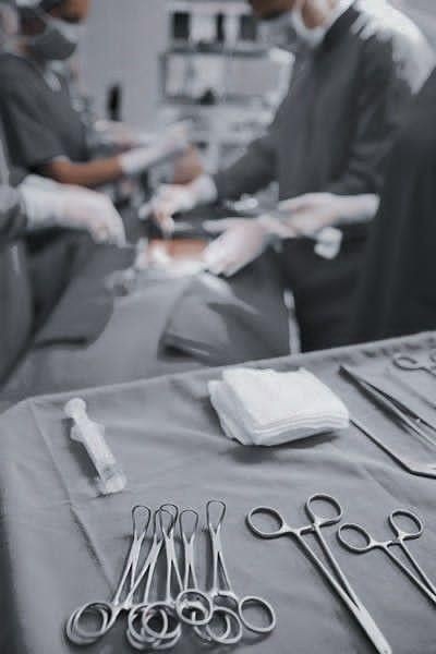 كذلك خلفيات لكليات الطب.